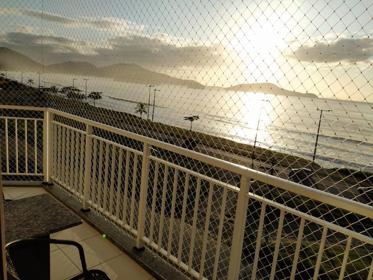 Caraguatatuba De Frente Para O Mar Esterno foto